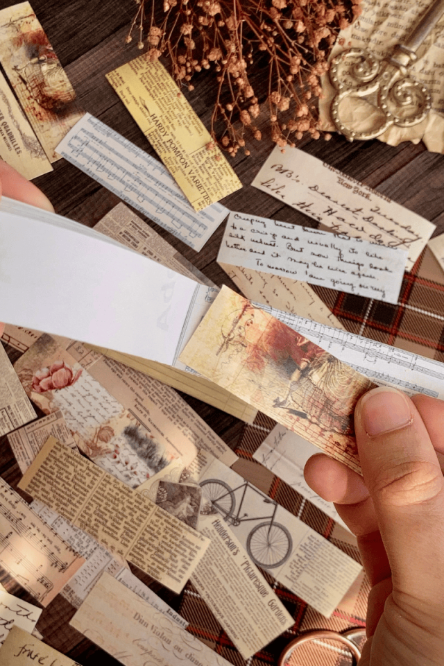 Vintage Gazete / Mektup Temalı Şerit Sticker Kitapçığı