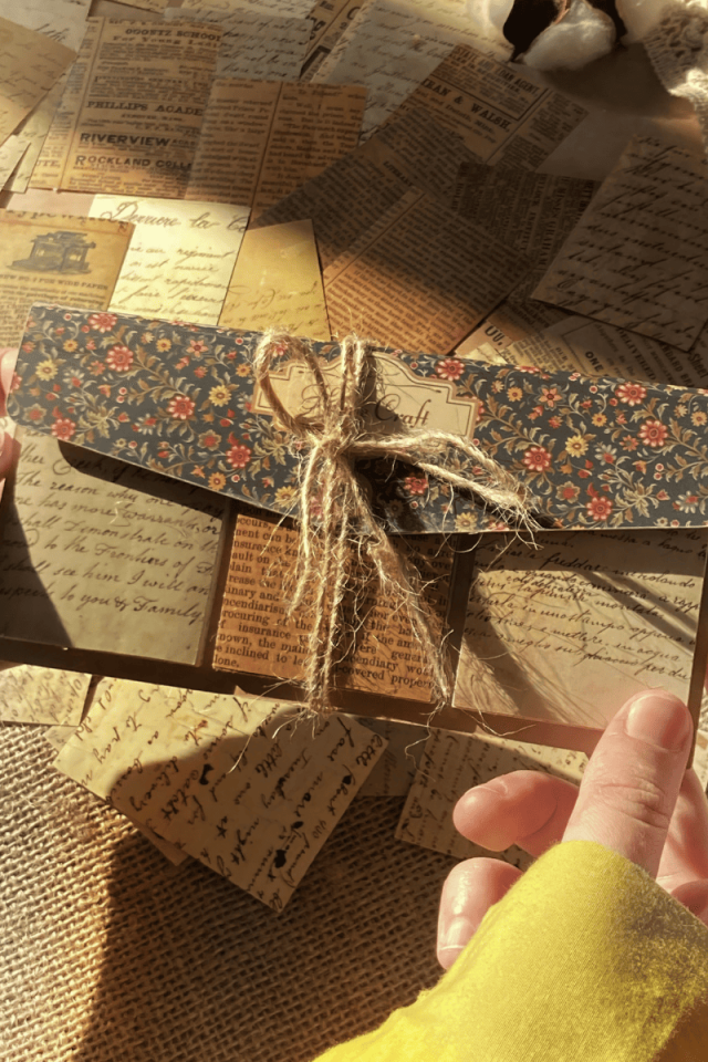 3 Bölmeli Zarflı Vintage Gazete Mektup Temalı Sticker Kitapçığı