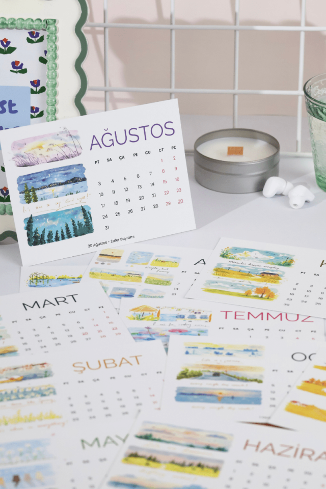 2026 Ahşap Standlı Pastel Manzara Desenli Yatay Form Masa Takvimi