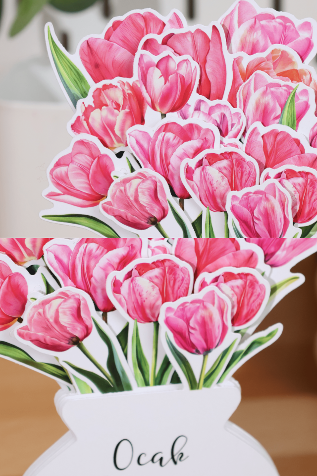 2026 Pembe Laleli Ahşap Standlı Masa Takvimi, Özel Tasarım Masa Takvimi pembe laleler 12x21 cm