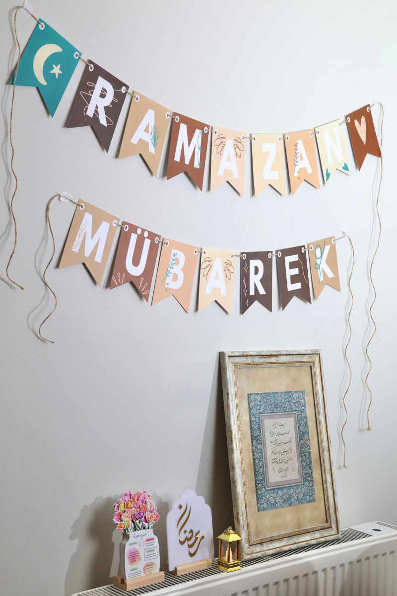 Ramazan Mübarek Yazılı Flama
