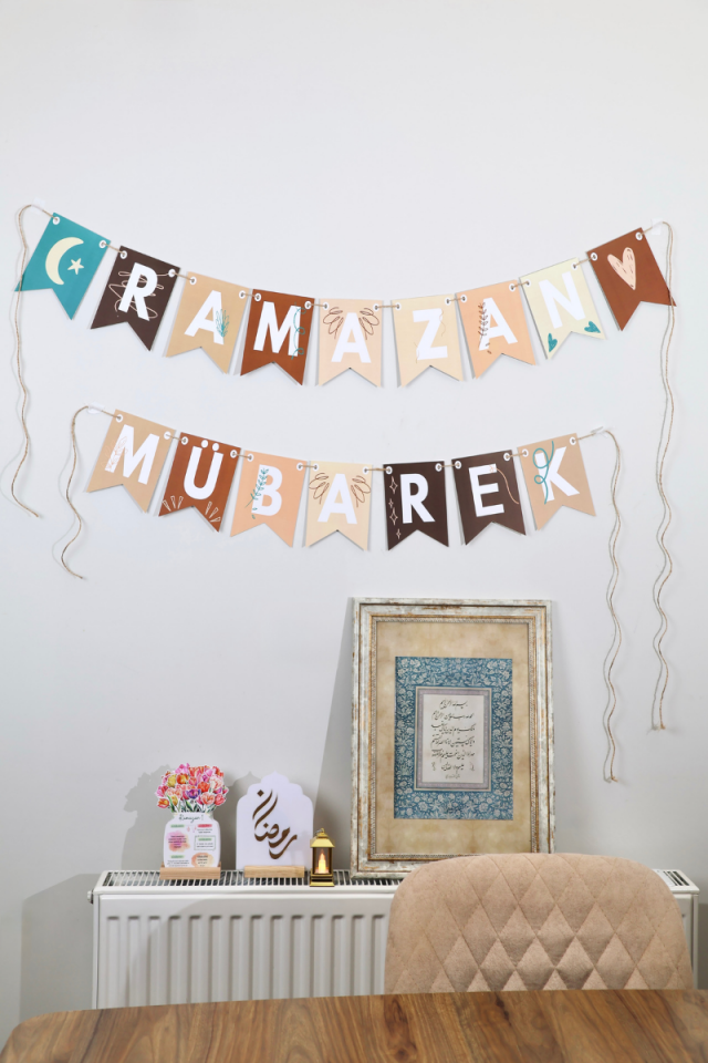 Ramazan Mübarek Yazılı Flama