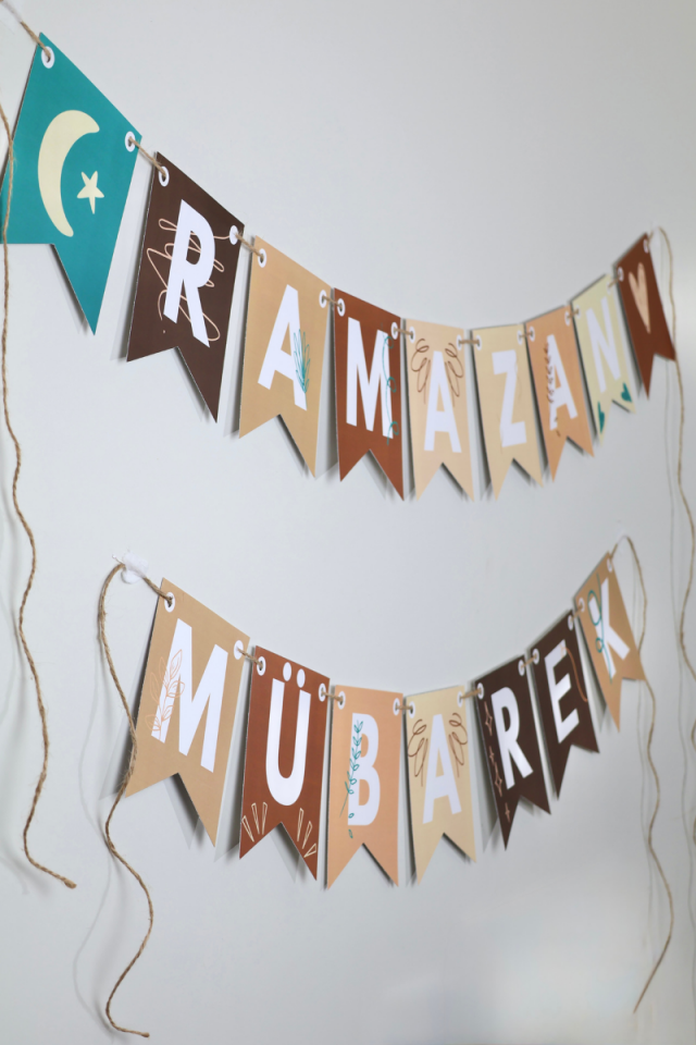 Ramazan Mübarek Yazılı Flama