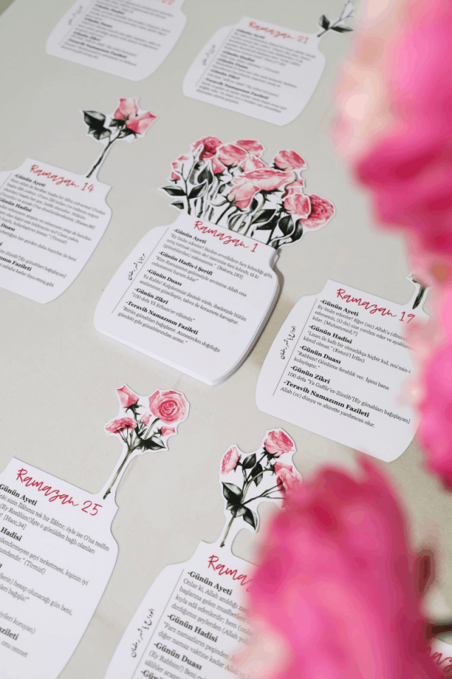 STANDI, RAHLE GÖRÜNÜMLÜ RAMAZAN TAKVİMLERİ